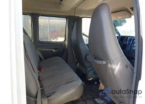 2016 Chevrolet Express 2500 Lt z USA, uszkodzony, nr VIN 1GAWGFFG6G1188582